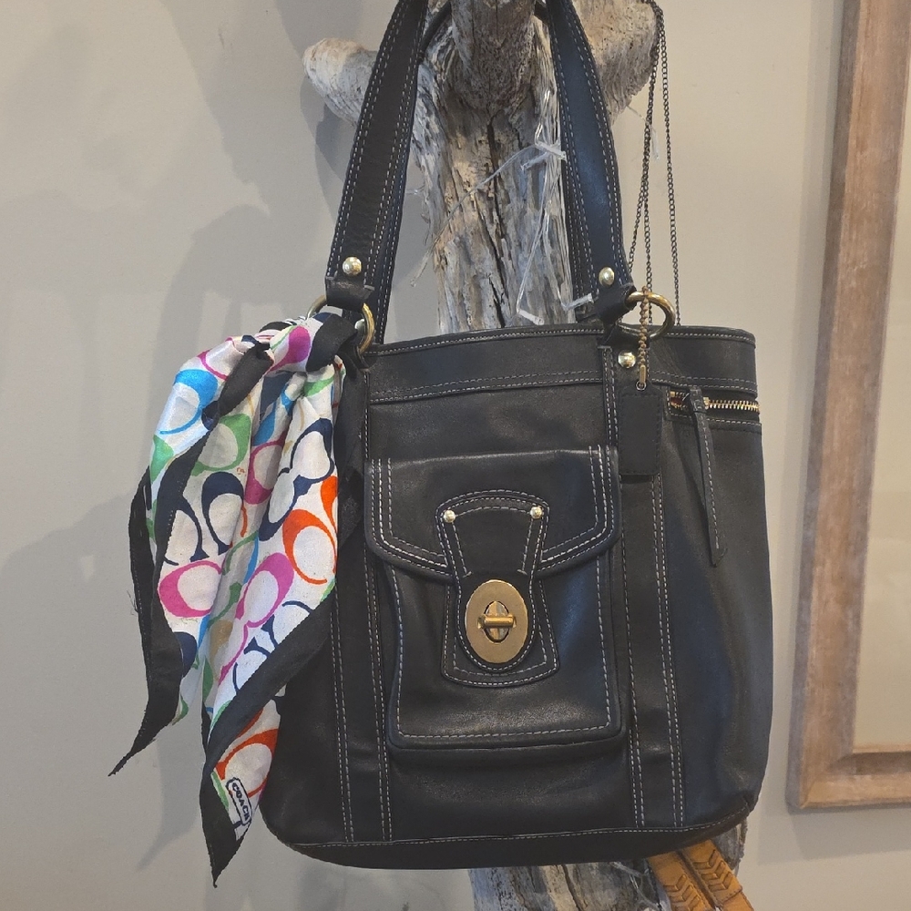 Coach  GIGI Black  Glove Tanned Leather 2008 #12888